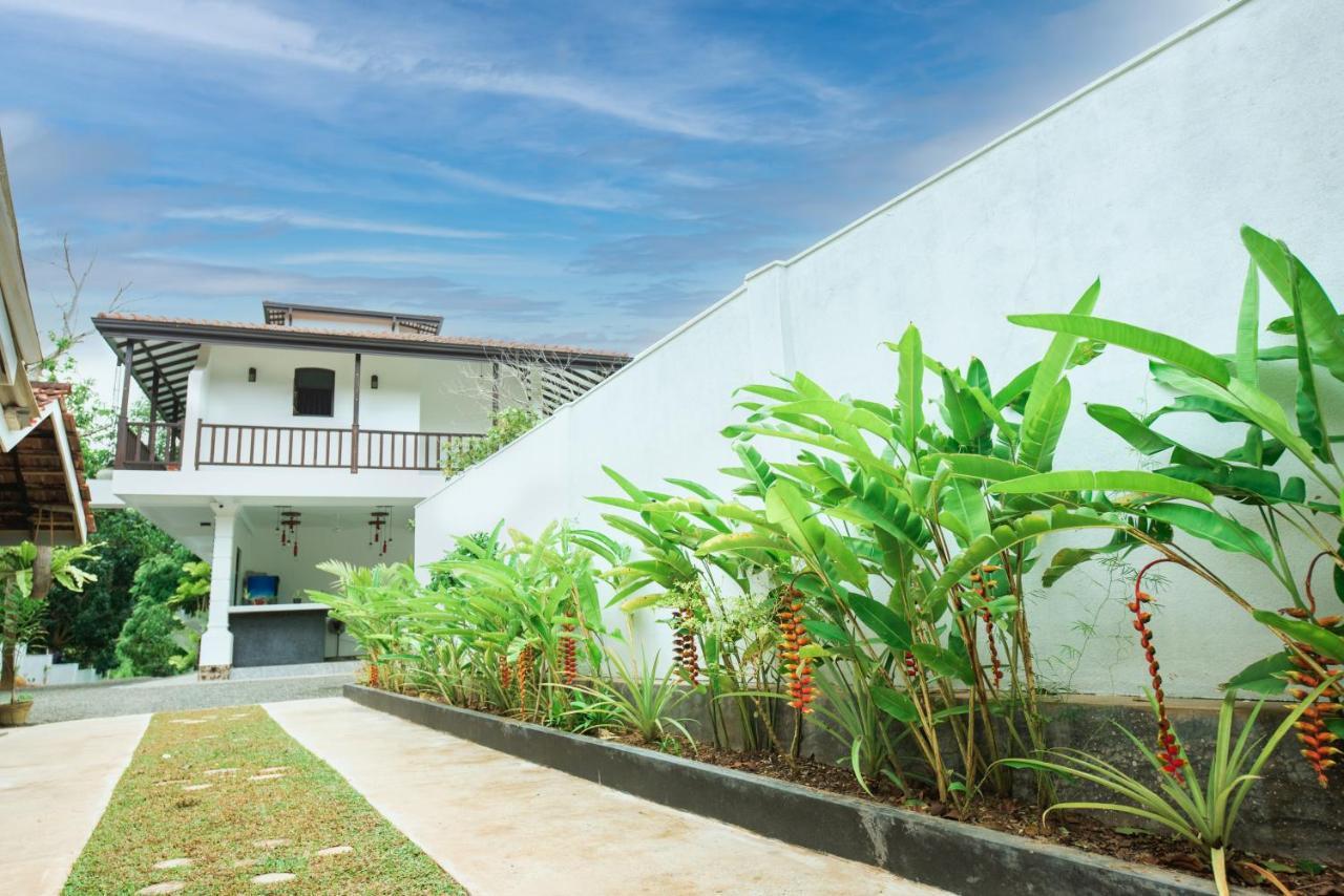 Hotel Calm Haven Unawatuna Talpe Esterno foto